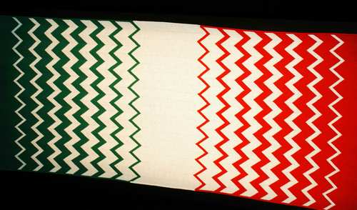 Missoni, fa sventolare la sua tradizione in maglia dalle sorprendenti mutazioni cromatiche, @CNMI Missoni, fa sventolare la sua tradizione in maglia dalle sorprendenti mutazioni cromatiche, @CNMI