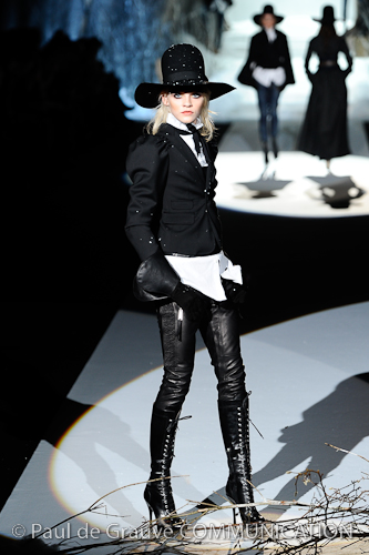 DSQUARED FALL/WINTER 2011-12 DSQUARED FALL/WINTER 2011-12