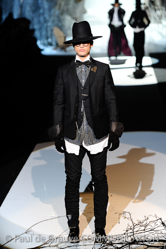 DSQUARED FALL/WINTER 2011-12 DSQUARED FALL/WINTER 2011-12
