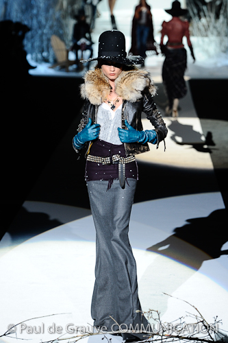 DSQUARED FALL/WINTER 2011-12 DSQUARED FALL/WINTER 2011-12