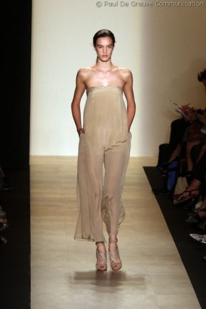 bcbgmaxazria-ss11-15a bcbgmaxazria-ss11-15a