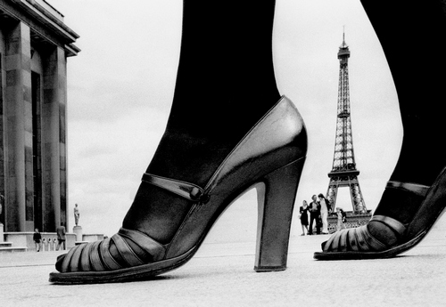 FRANK HORVAT  "Shoe and Eiffel Tower D", Paris, 1974, courtesy Photographica Fine Art Gallery, Lugano