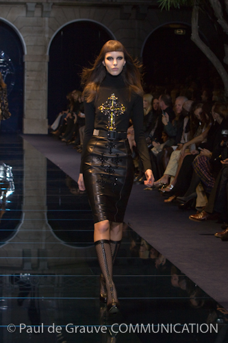 VERSACE VERSACE