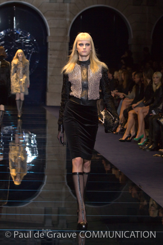 VERSACE VERSACE