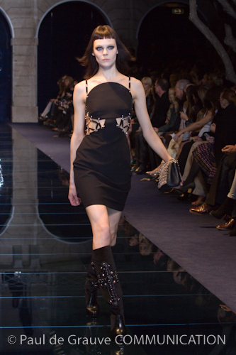 VERSACE VERSACE