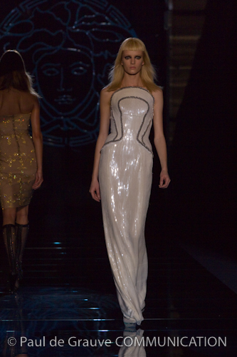 VERSACE VERSACE