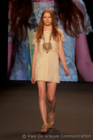 vivienne-tam-ss2011-1 vivienne-tam-ss2011-1