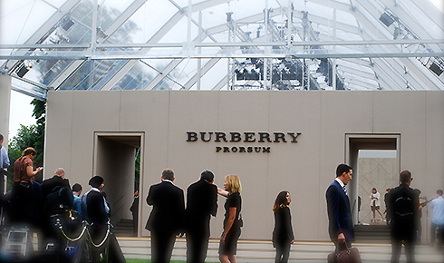 Burberry p/e 2014 London - ph: A. Vitillo / Paul de Grauve Communication