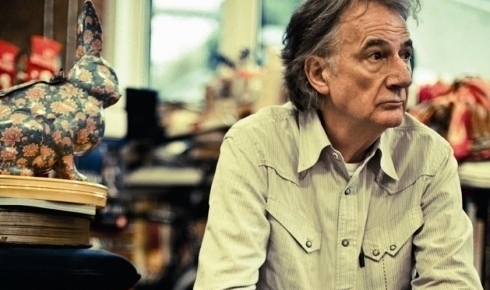 Paul Smith nel suo ufficio